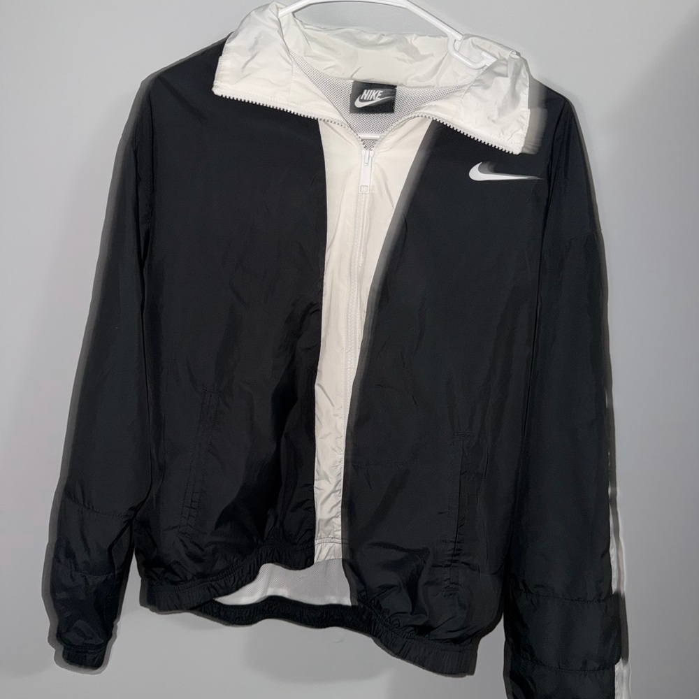 Nike Monochrome Zip-Up Jacket